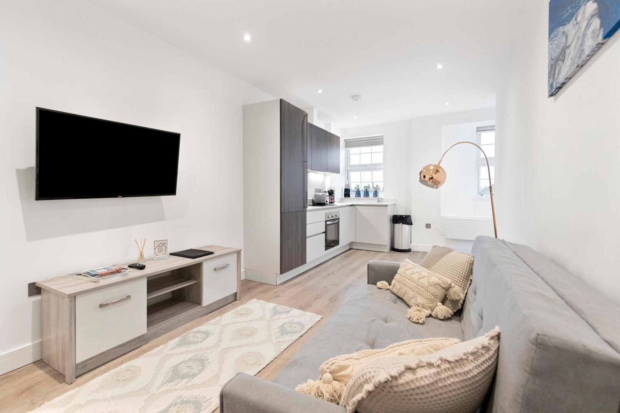 Bright And Spacious Apartment - Excellent Location Londra Esterno foto